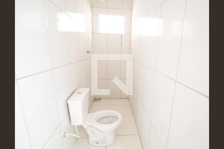 Banheiro do Quarto 1 de casa para alugar com 2 quartos, 55m² em Shopping Park, Uberlândia