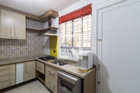 Casa à venda com 143m², 2 quartos e 2 vagasCozinha