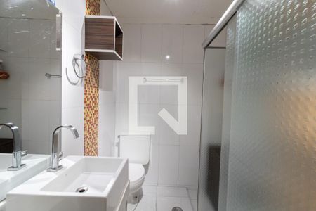 Casa à venda com 143m², 2 quartos e 2 vagasBanheiro