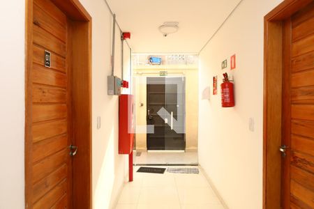 Apartamento para alugar com 38m², 2 quartos e sem vagaÁrea comum - Saguão do prédio