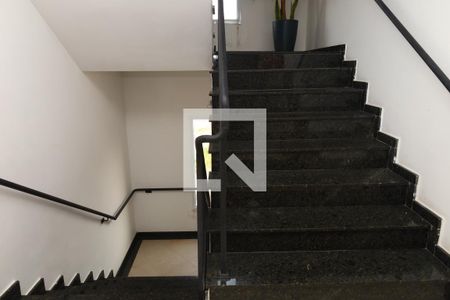 Apartamento para alugar com 38m², 2 quartos e sem vagaÁrea comum - Saguão do andar