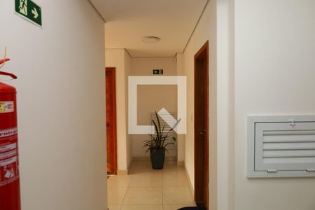 Apartamento para alugar com 38m², 2 quartos e sem vagaÁrea comum - Saguão do prédio