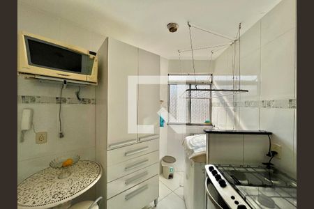 Apartamento à venda com 60m², 3 quartos e 1 vagaÁrea de Serviço