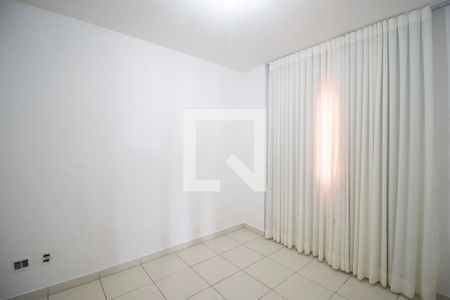 Quarto de apartamento para alugar com 2 quartos, 60m² em Vila Froes, Goiânia
