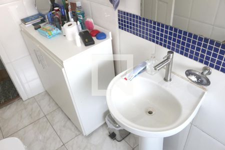 Casa à venda com 120m², 3 quartos e 1 vagaBanheiro 2