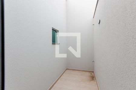 Casa à venda com 131m², 3 quartos e 4 vagas Casa à venda com 131m², 3 quartos e 4 vagasVaranda da Suíte 2