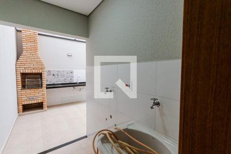 Casa à venda com 131m², 3 quartos e 4 vagas Casa à venda com 131m², 3 quartos e 4 vagasÁrea de Serviço