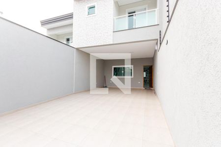 Casa à venda com 131m², 3 quartos e 4 vagas Casa à venda com 131m², 3 quartos e 4 vagasGaragem