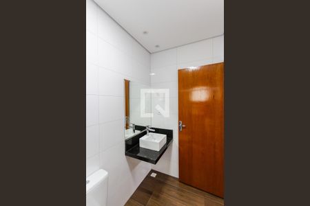 Casa à venda com 131m², 3 quartos e 4 vagas Casa à venda com 131m², 3 quartos e 4 vagasBanheiro da Suíte 1