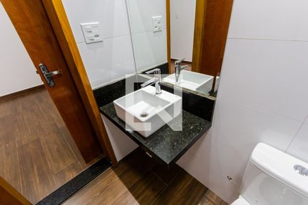 Casa à venda com 131m², 3 quartos e 4 vagas Casa à venda com 131m², 3 quartos e 4 vagasBanheiro da Suíte 2