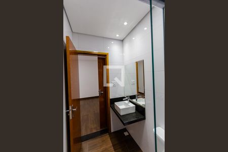 Casa à venda com 131m², 3 quartos e 4 vagas Casa à venda com 131m², 3 quartos e 4 vagasBanheiro da Suíte 2