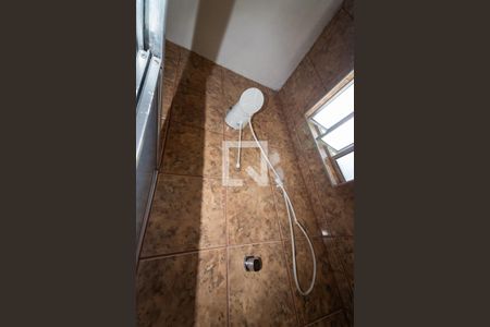 Casa à venda com 130m², 3 quartos e 2 vagasBanheiro