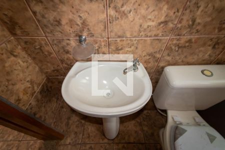 Casa à venda com 130m², 3 quartos e 2 vagasBanheiro