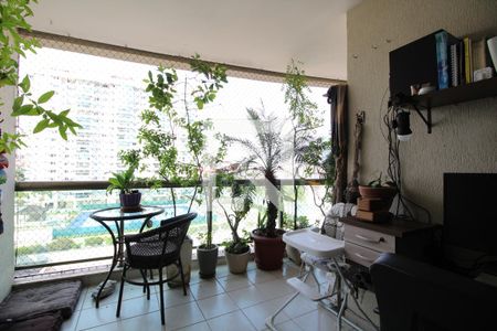 Apartamento à venda com 80m², 3 quartos e 1 vagaSala - Varanda