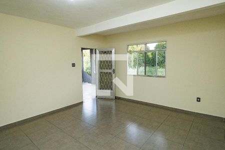 Sala de casa para alugar com 2 quartos, 110m² em Campo Grande, Rio de Janeiro