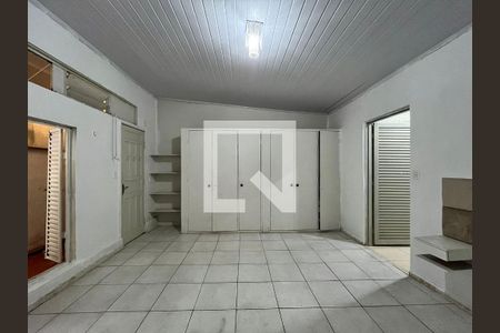Sala/Quarto de casa para alugar com 3 quartos, 50m² em Asa Sul, Brasília