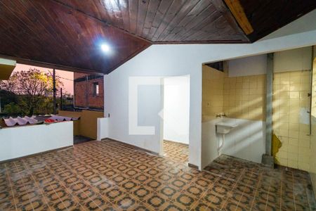 Casa para alugar com 80m², 2 quartos e 2 vagasLavanderia