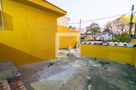 Casa para alugar com 80m², 2 quartos e 2 vagasQuintal
