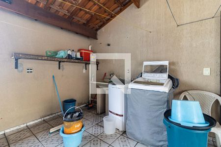 Casa à venda com 180m², 3 quartos e 1 vagaLavanderia