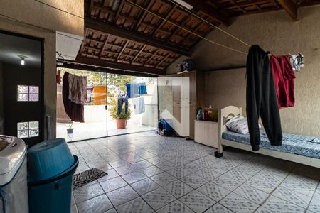 Casa à venda com 180m², 3 quartos e 1 vagaLavanderia