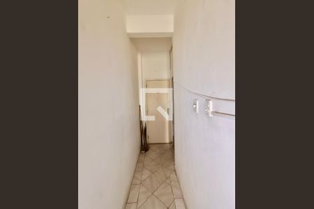 Hall interno de kitnet/studio à venda com 1 quarto, 30m² em Copacabana, Rio de Janeiro
