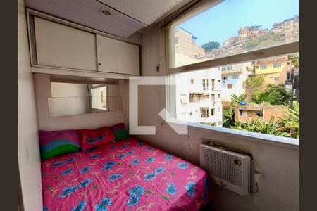 Quarto de kitnet/studio à venda com 1 quarto, 30m² em Copacabana, Rio de Janeiro