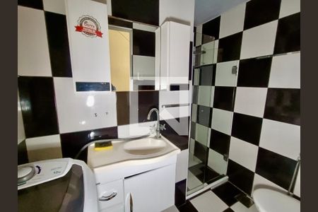 Studio à venda com 30m², 1 quarto e sem vaga Studio à venda com 30m², 1 quarto e sem vagaBanheiro social