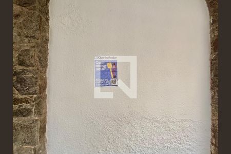 Studio à venda com 30m², 1 quarto e sem vaga Studio à venda com 30m², 1 quarto e sem vagaFachada com cartaz QA