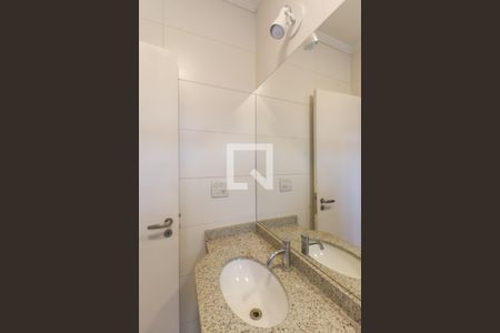 Casa de condomínio à venda com 85m², 3 quartos e 2 vagas Casa de condomínio à venda com 85m², 3 quartos e 2 vagasBanheiro