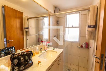 Apartamento para alugar com 110m², 3 quartos e 1 vaga Apartamento para alugar com 110m², 3 quartos e 1 vagaBanheiro da Suíte
