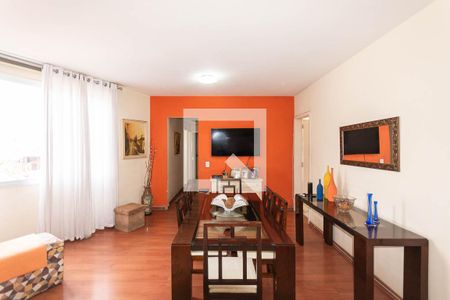 Apartamento à venda com 77m², 2 quartos e 2 vagasSala