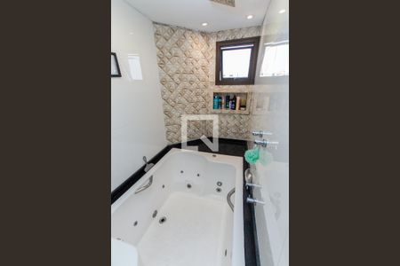 Apartamento à venda com 147m², 3 quartos e 2 vagasBanheiro da Suíte