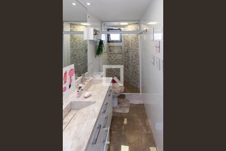 Apartamento à venda com 147m², 3 quartos e 2 vagasBanheiro