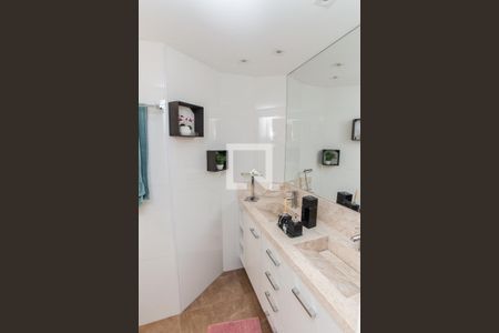 Apartamento à venda com 147m², 3 quartos e 2 vagasBanheiro da Suíte