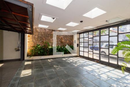 Garagem de casa para alugar com 4 quartos, 180m² em Vila Invernada, São Paulo