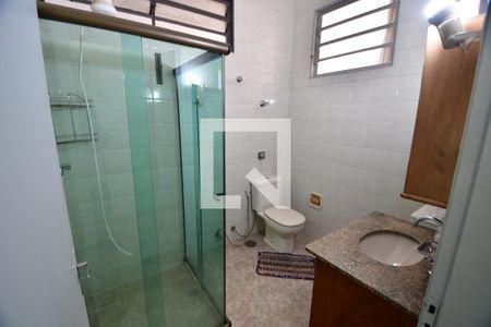 Casa à venda com 120m², 5 quartos e 2 vagasBanheiro