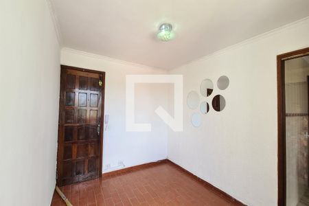 Sala de apartamento para alugar com 3 quartos, 62m² em Conjunto Habitacional Barreira Grande, São Paulo