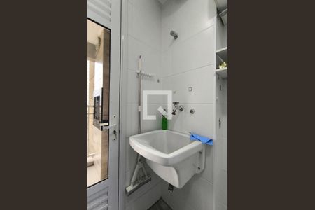 Apartamento à venda com 80m², 3 quartos e 2 vagas Apartamento à venda com 80m², 3 quartos e 2 vagasÁrea de serviço