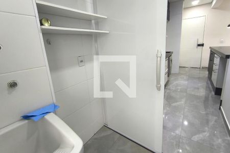 Apartamento à venda com 80m², 3 quartos e 2 vagas Apartamento à venda com 80m², 3 quartos e 2 vagasÁrea de serviço