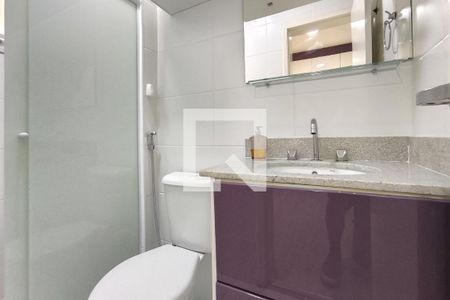 Banheiro de apartamento à venda com 3 quartos, 80m² em Medeiros, Jundiaí
