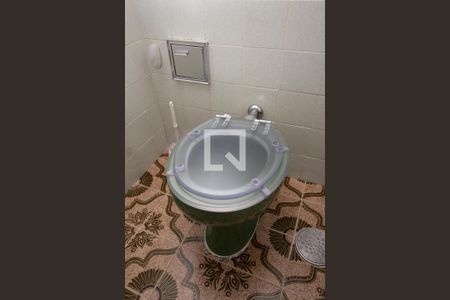 Casa à venda com 108m², 3 quartos e 2 vagas Casa à venda com 108m², 3 quartos e 2 vagasBanheiro