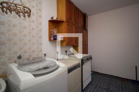 Casa à venda com 108m², 3 quartos e 2 vagas Casa à venda com 108m², 3 quartos e 2 vagasÁrea de Serviço