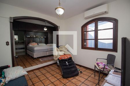 Casa à venda com 108m², 3 quartos e 2 vagas Casa à venda com 108m², 3 quartos e 2 vagasQuarto 3 - Suíte