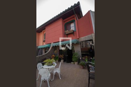 Casa à venda com 108m², 3 quartos e 2 vagas Casa à venda com 108m², 3 quartos e 2 vagasVaranda da Sala