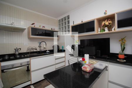 Casa à venda com 108m², 3 quartos e 2 vagas Casa à venda com 108m², 3 quartos e 2 vagasCozinha