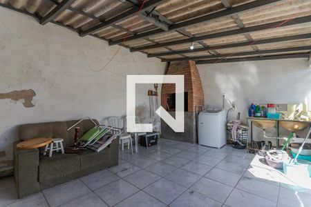 Casa à venda com 80m², 2 quartos e 2 vagasÁrea de Serviço