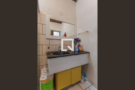 Casa à venda com 80m², 2 quartos e 2 vagasBanheiro