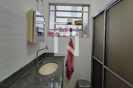 Casa à venda com 280m², 2 quartos e 4 vagas Casa à venda com 280m², 2 quartos e 4 vagasBanheiro Social