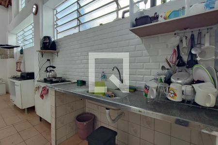 Casa à venda com 280m², 2 quartos e 4 vagas Casa à venda com 280m², 2 quartos e 4 vagasCozinha