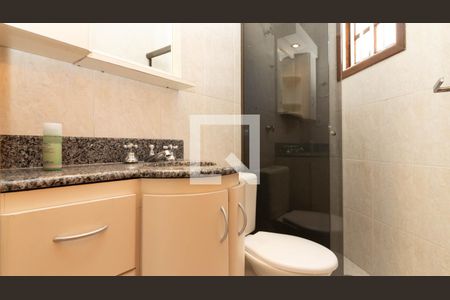 Casa à venda com 143m², 3 quartos e 4 vagas Casa à venda com 143m², 3 quartos e 4 vagasBanheiro 1